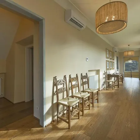 Villa Vecchietto Sleeps 12