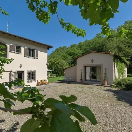Vecchietto Sleeps 12 *
