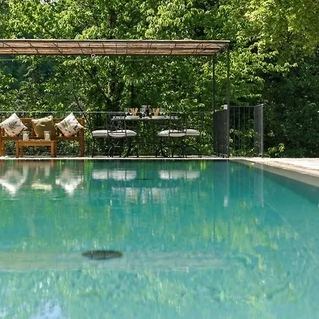 Vecchietto Sleeps 12 Villa *